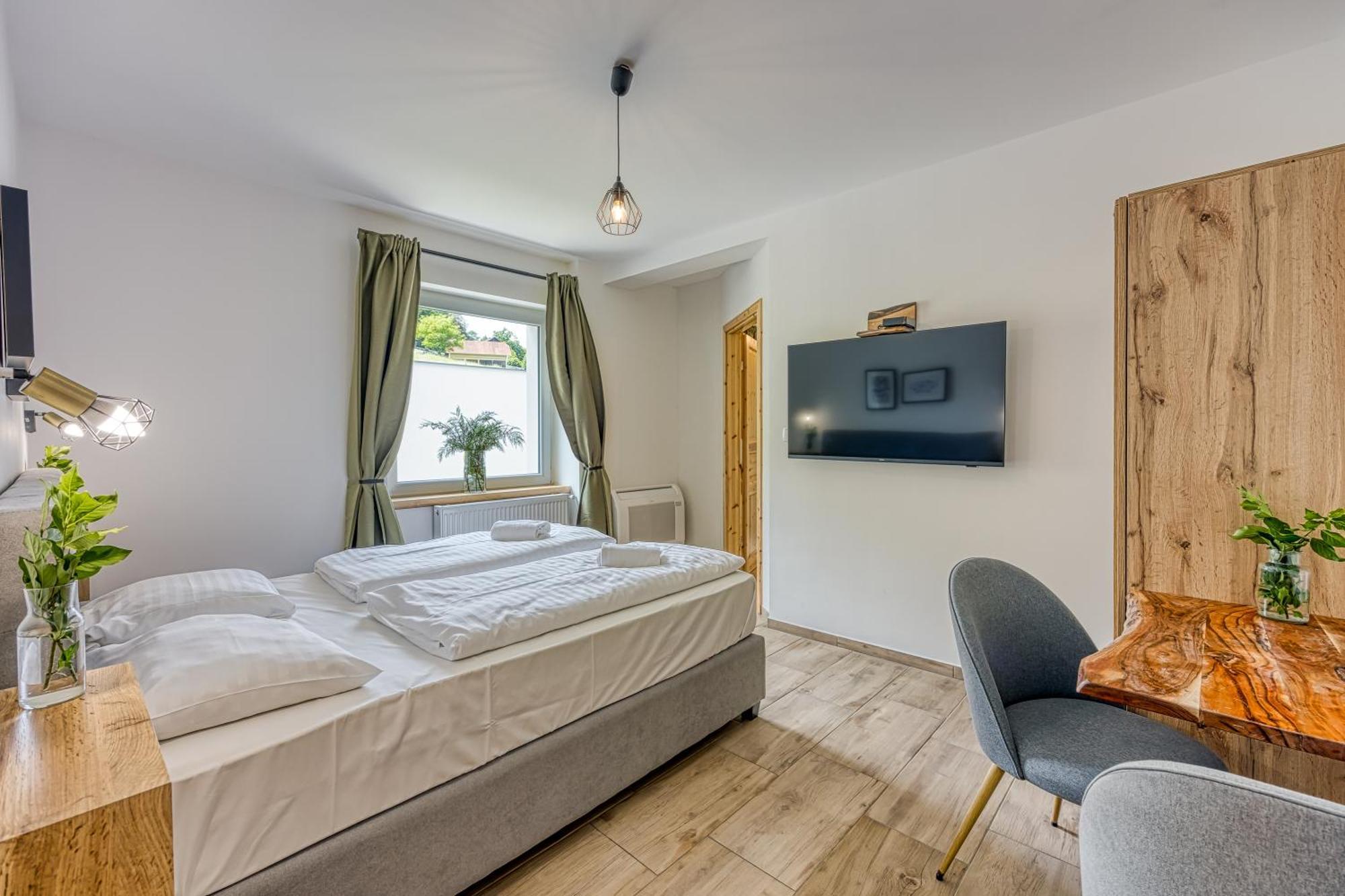Vila Lisjak - Apartments Podcetrtek Bagian luar foto