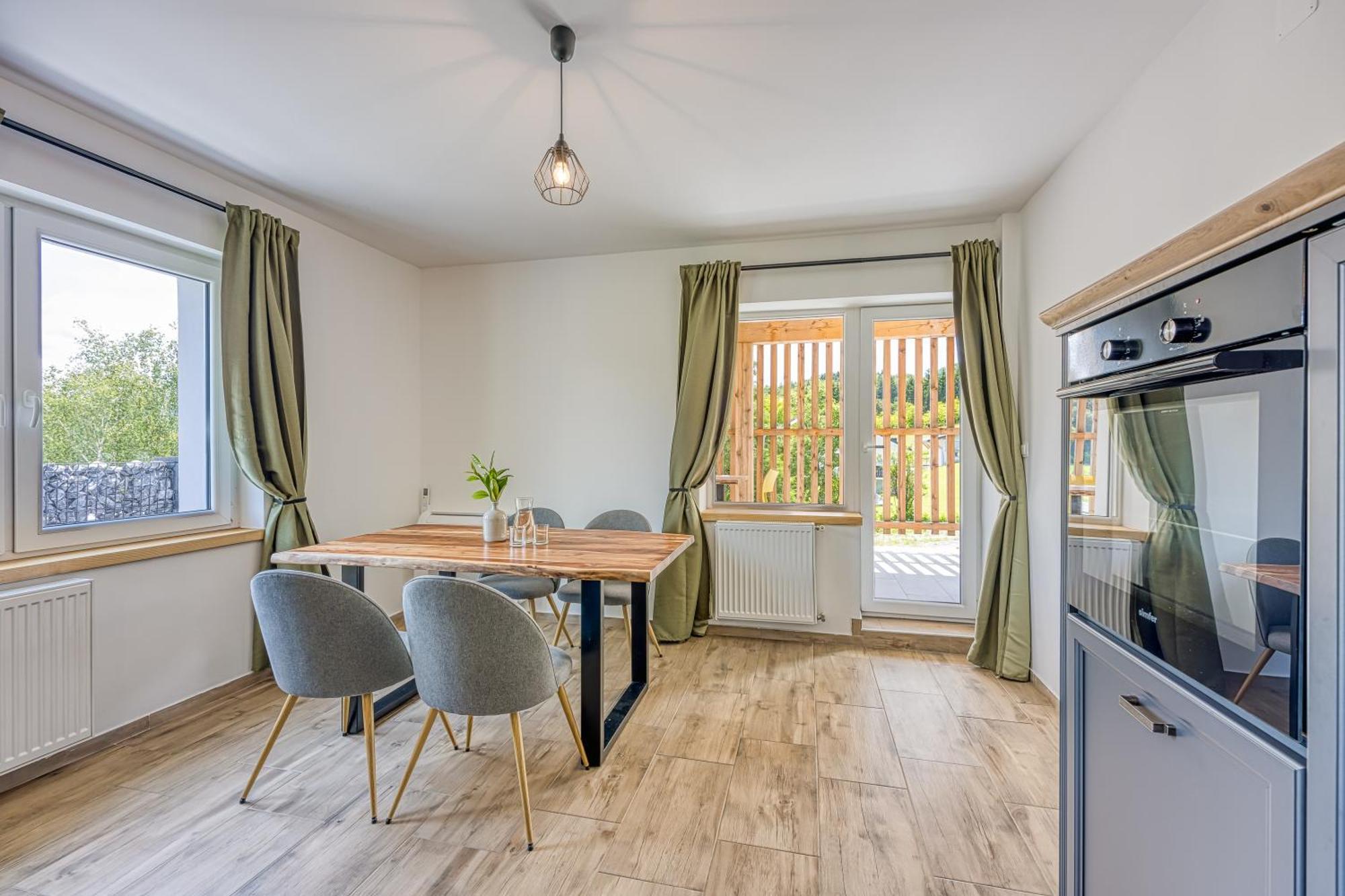 Vila Lisjak - Apartments Podcetrtek Bagian luar foto