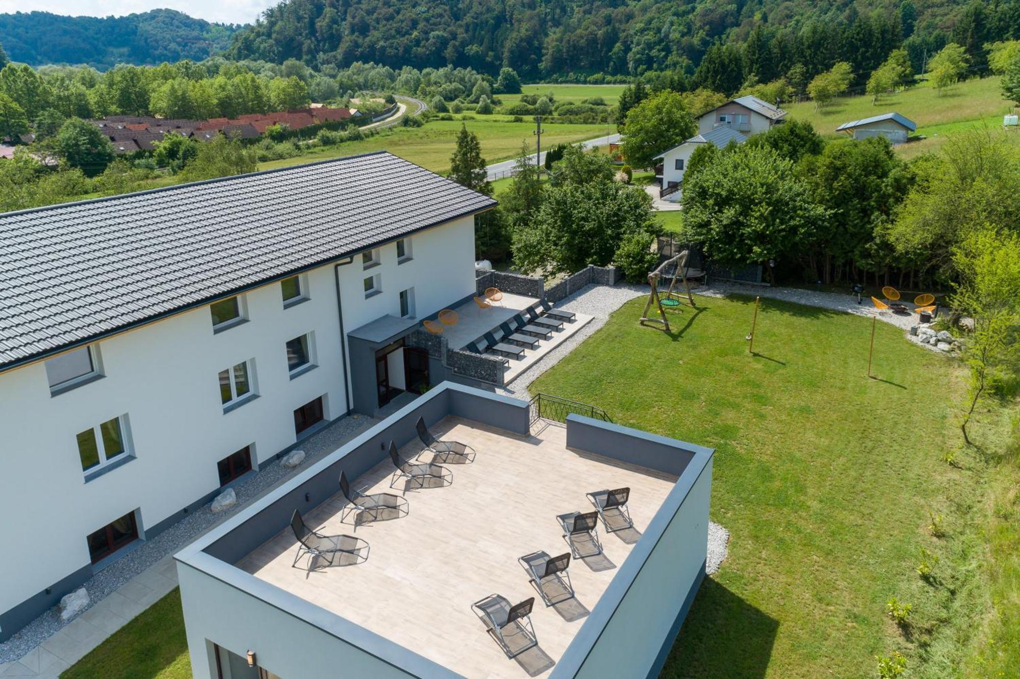 Vila Lisjak - Apartments Podcetrtek Bagian luar foto