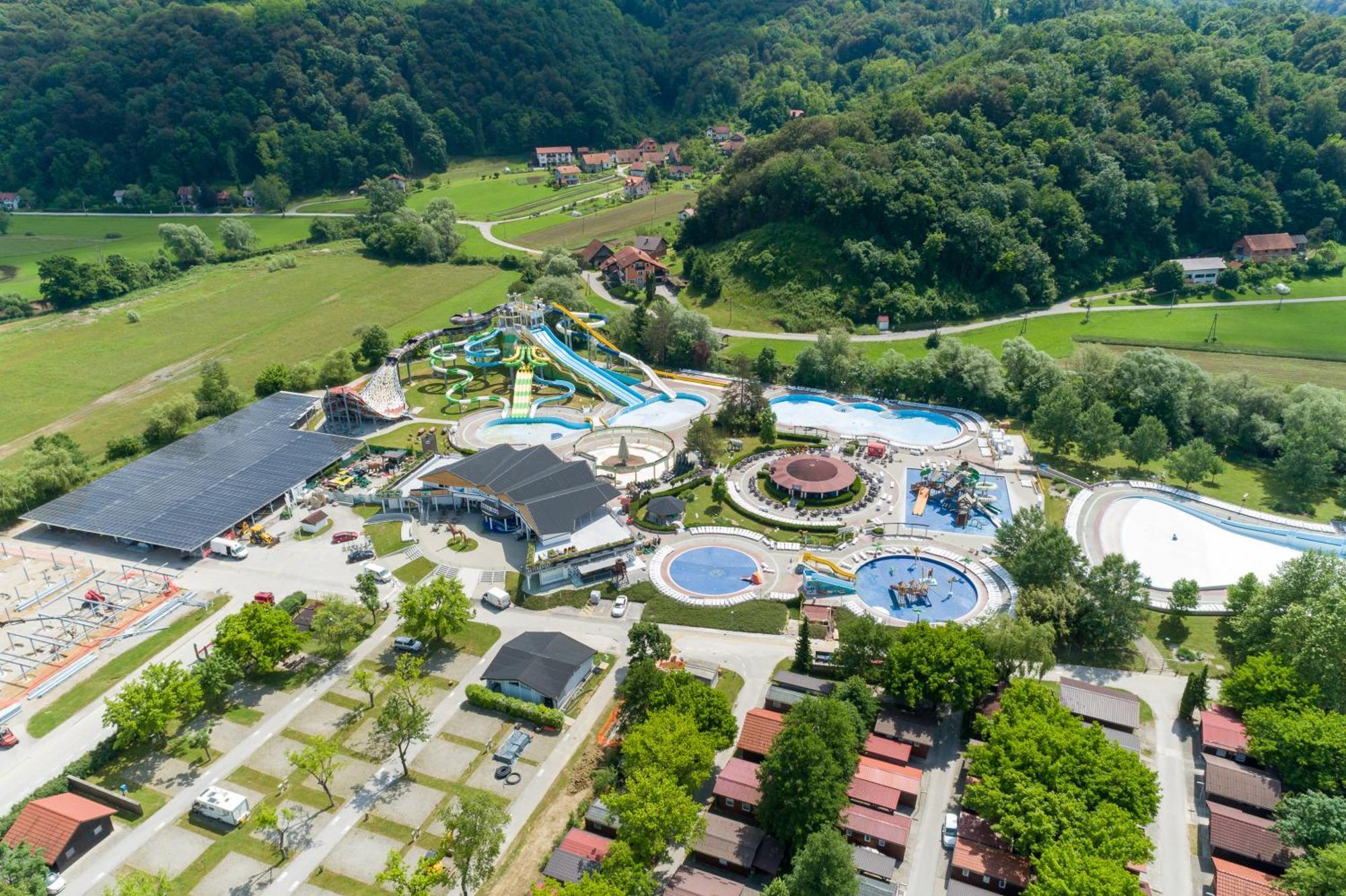 Vila Lisjak - Apartments Podcetrtek Bagian luar foto